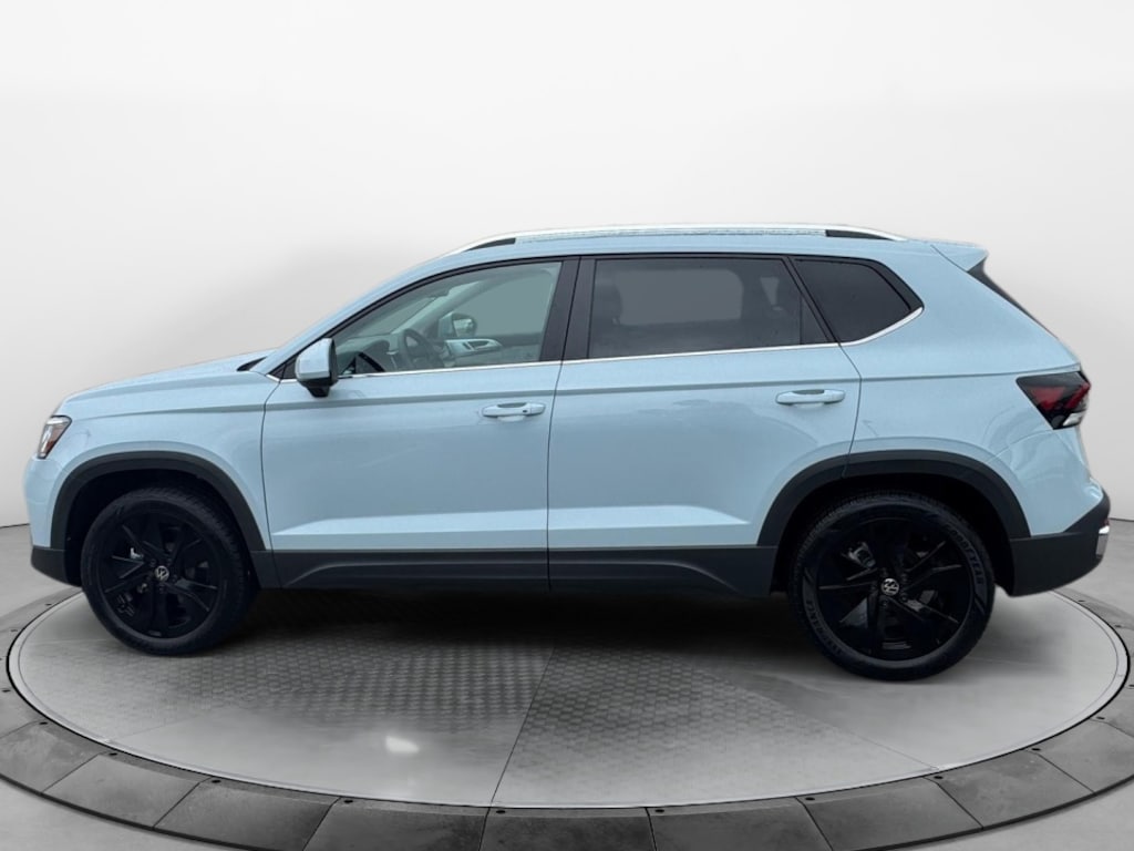 New 2026 Volkswagen Taos 1.5T SE SUV