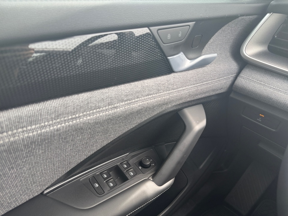 2026 Volkswagen Tiguan S - Photo 32