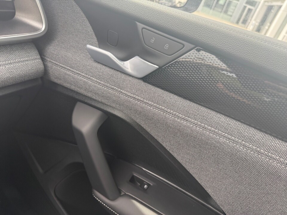 2026 Volkswagen Tiguan S - Photo 31