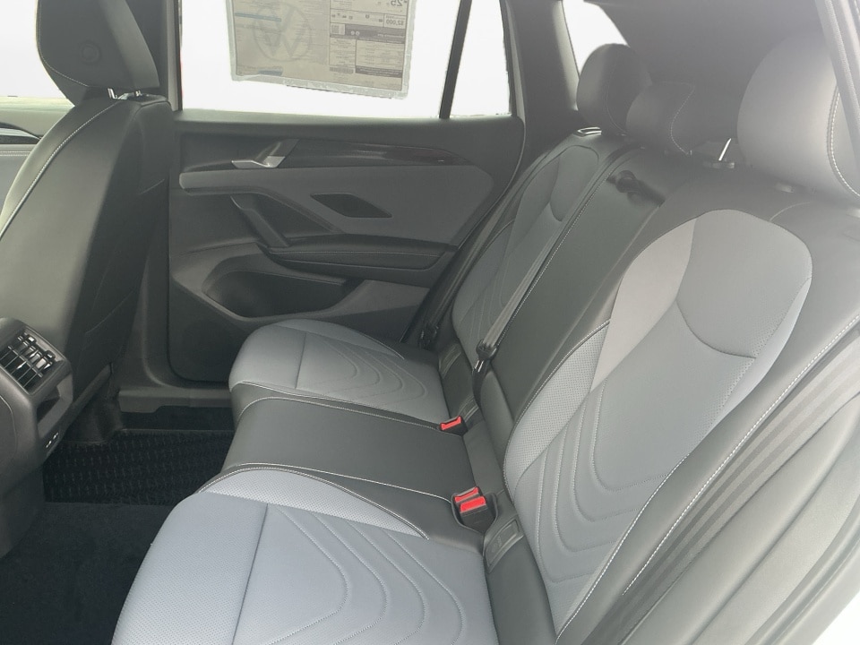 2026 Volkswagen Tiguan SE R-LINE BLACK - Photo 13