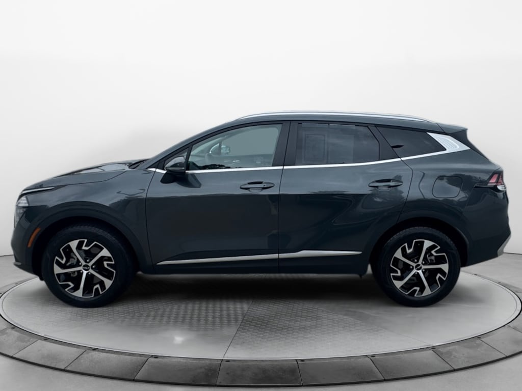 Used 2025 Kia Sportage EX SUV