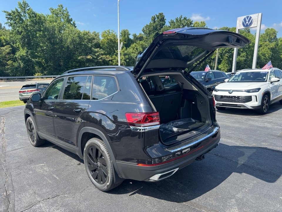 2026 Volkswagen Atlas SE w/Tech - Photo 14