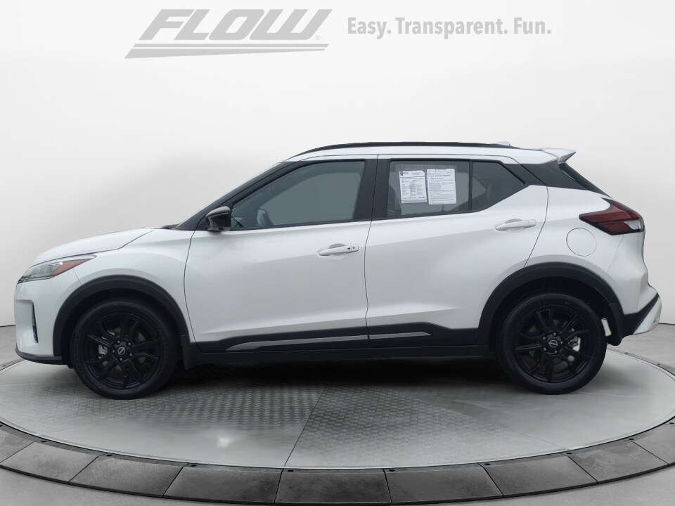 2024 Nissan Kicks SR photo 4