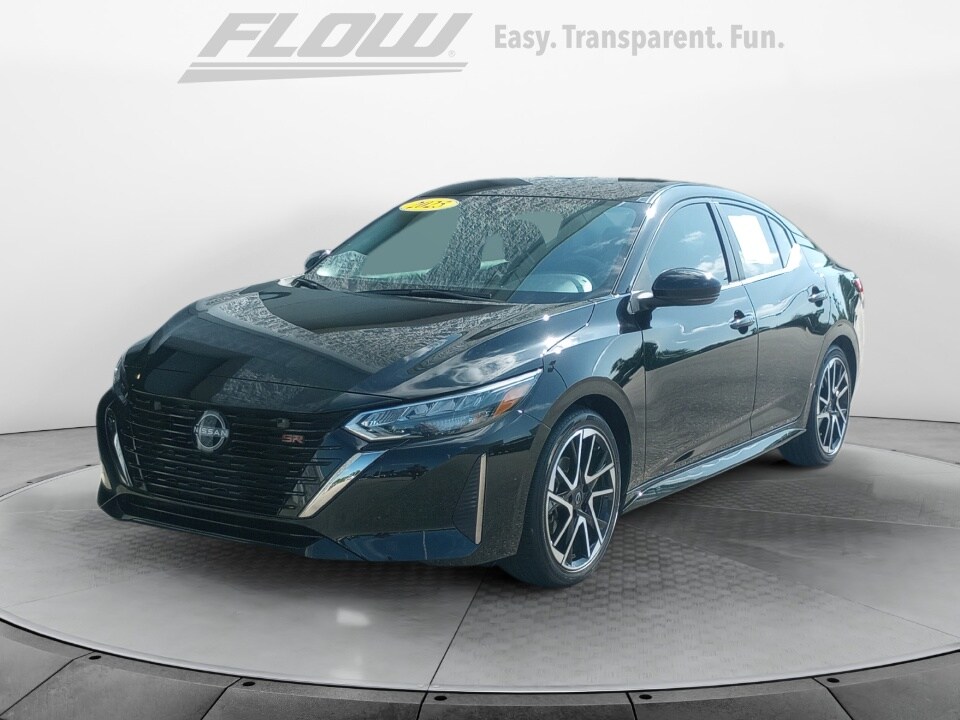 2025 Nissan Sentra SR photo 3