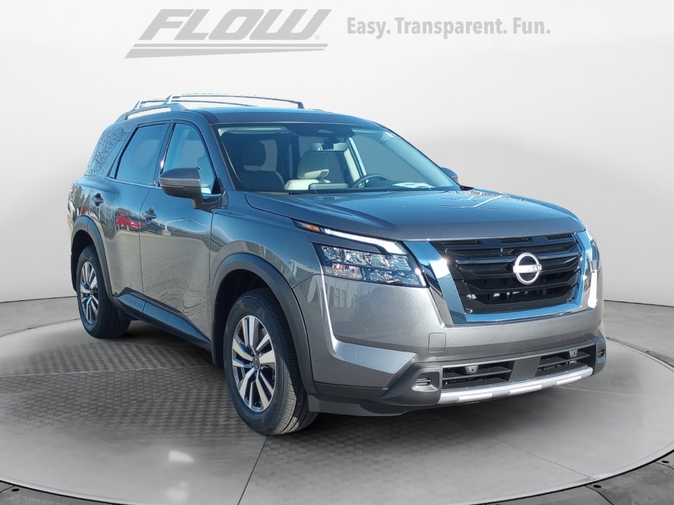2025 Nissan Pathfinder SL's photo