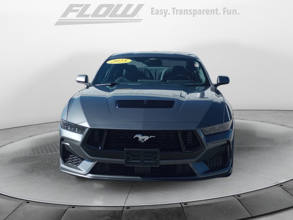 2025 Ford Mustang GT photo 2