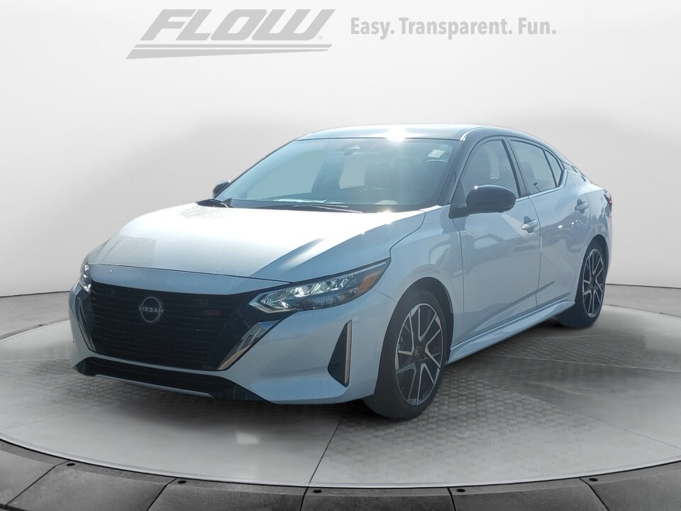2025 Nissan Sentra SR photo 3