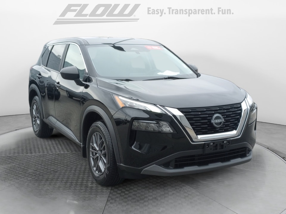 2023 Nissan Rogue S's photo