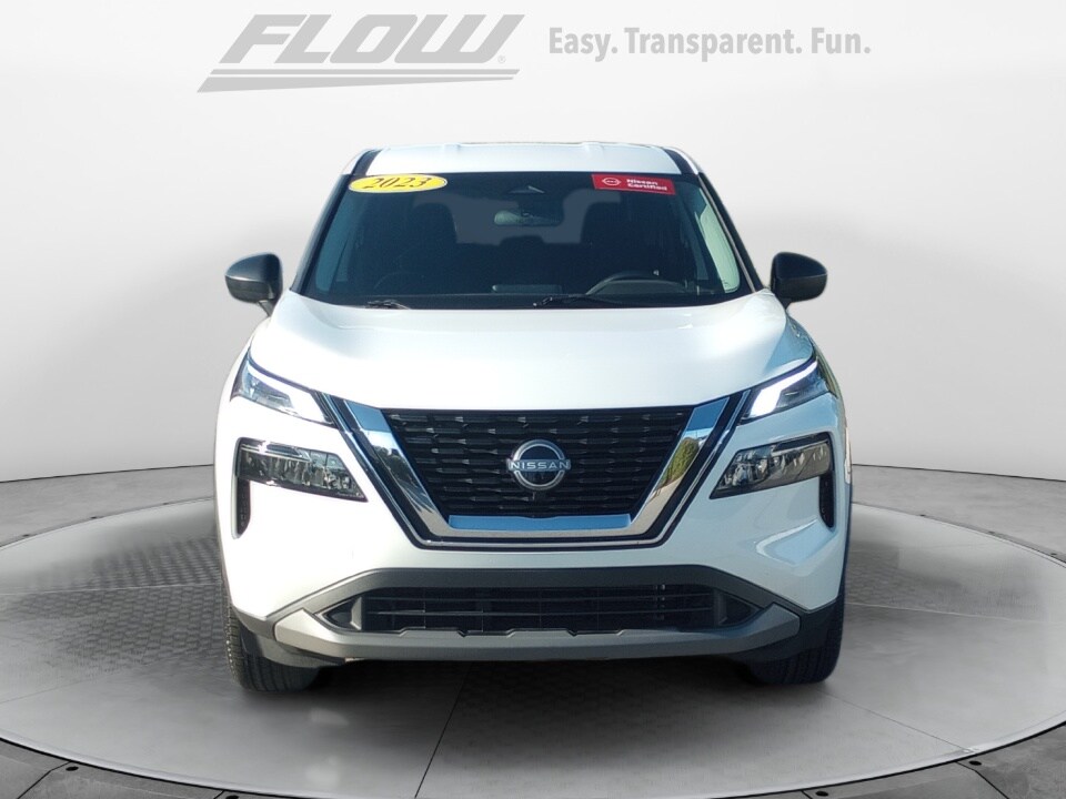2023 Nissan Rogue S photo 2