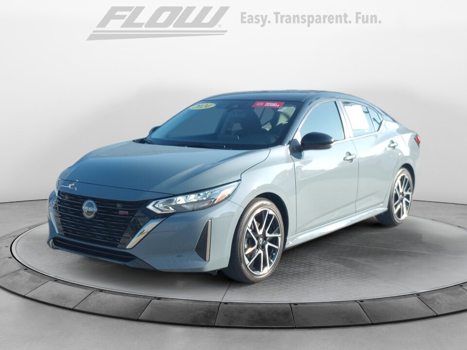 2024 Nissan Sentra SR photo 3