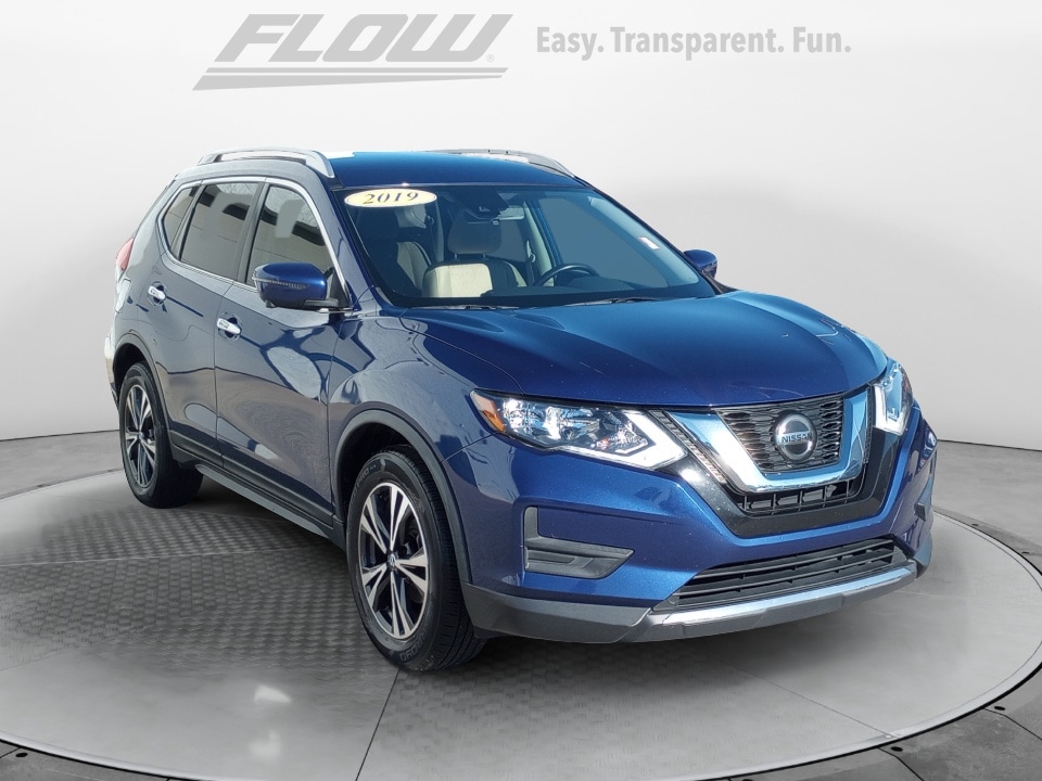 2019 Nissan Rogue SV's photo