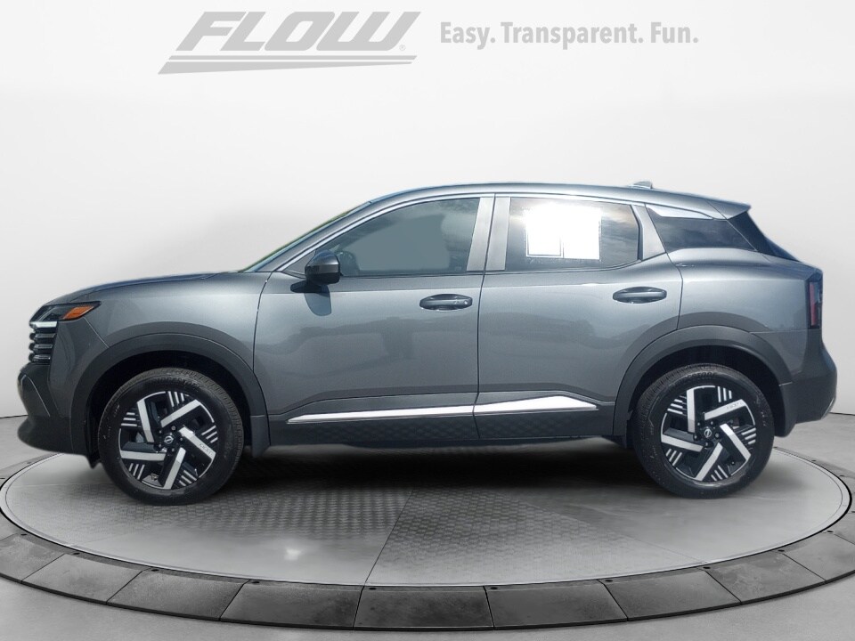 2025 Nissan Kicks SV photo 3