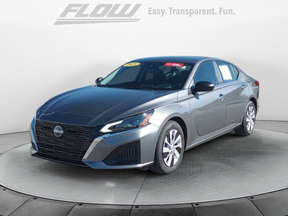 2025 Nissan Altima S photo 3