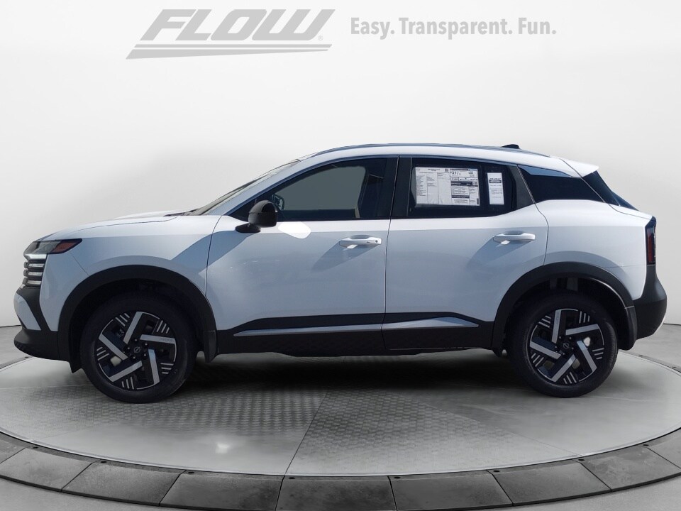 2026 Nissan Kicks SV photo 3