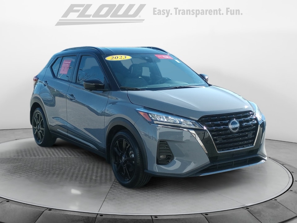 2023 Nissan Kicks SR