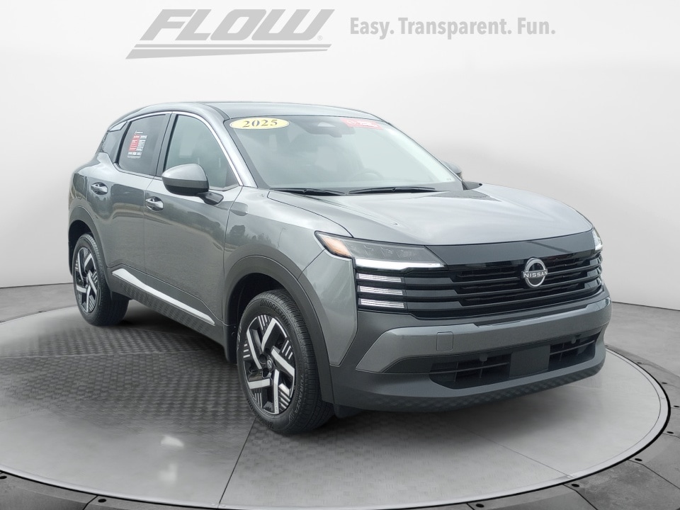 2025 Nissan Kicks SV FWD