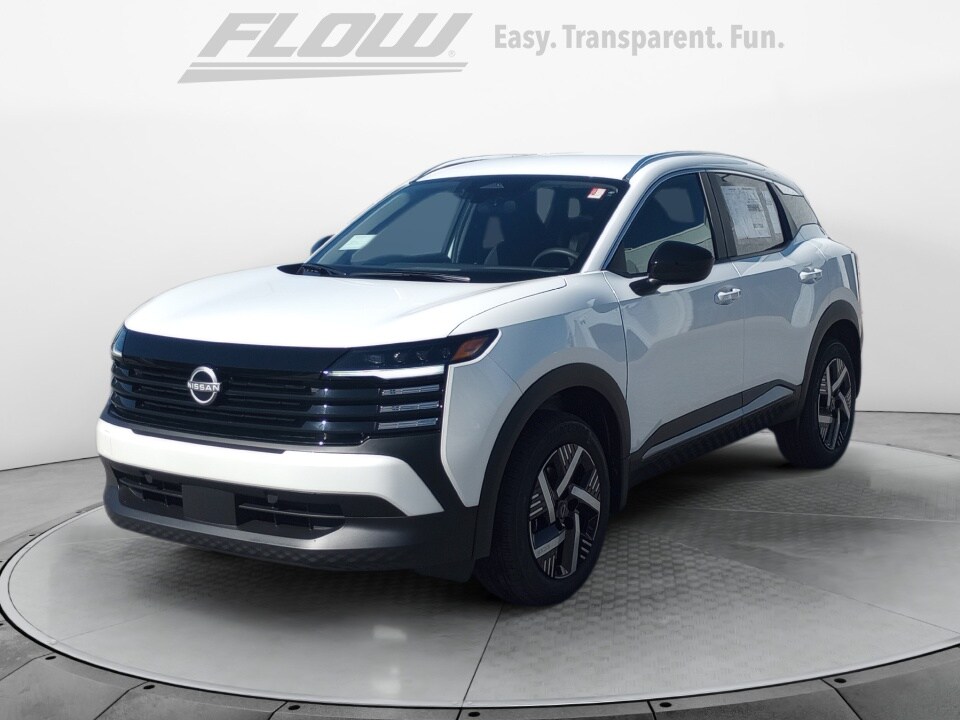 2026 Nissan Kicks SV photo 2