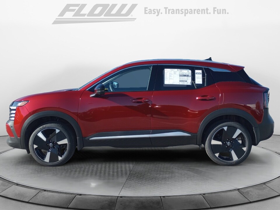 2026 Nissan Kicks SR photo 4