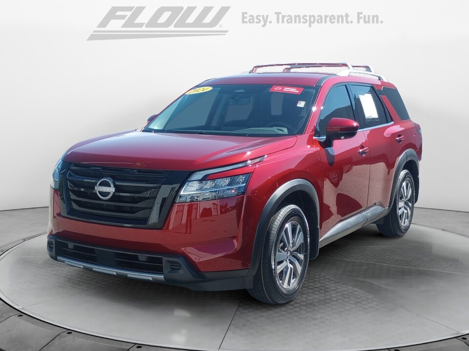 2024 Nissan Pathfinder SL photo 3