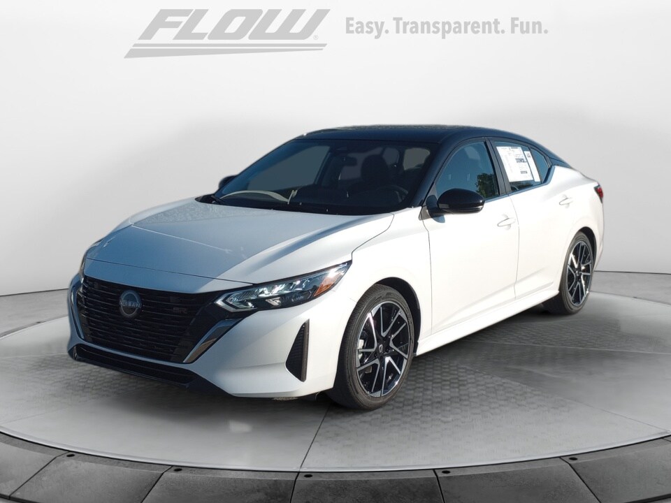 2025 Nissan Sentra SR photo 3