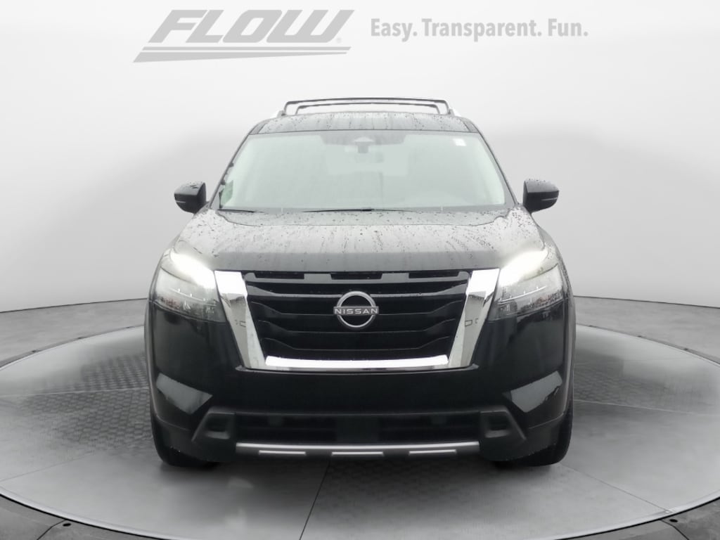 New 2025 Nissan Pathfinder SL FWD SUV