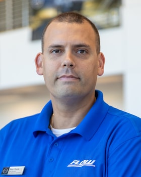 Staff member Alan Peele from 293a0add6b39