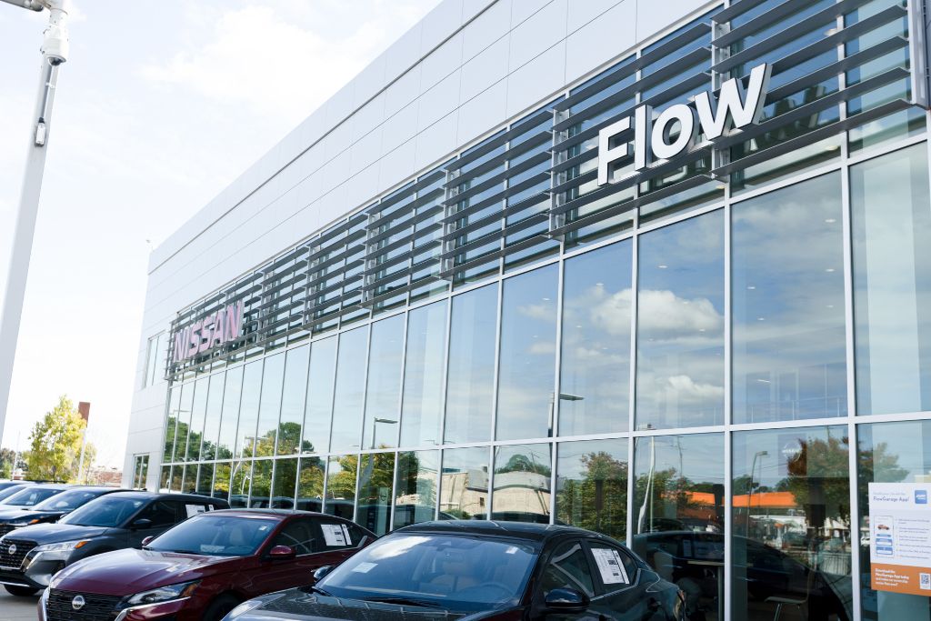 Nissan dealership near Lumberton, NC