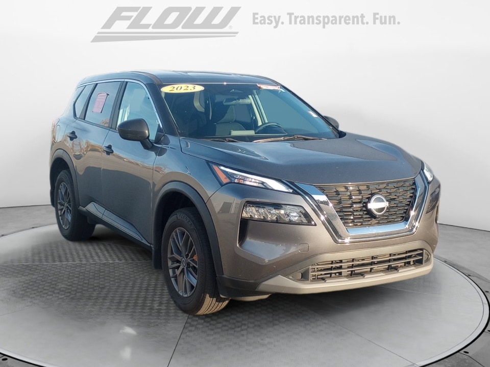2023 Nissan Rogue S's photo