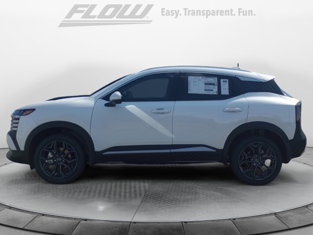 New 2025 Nissan Kicks SR FWD SUV