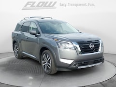 2025 Nissan Pathfinder Platinum FWD SUV