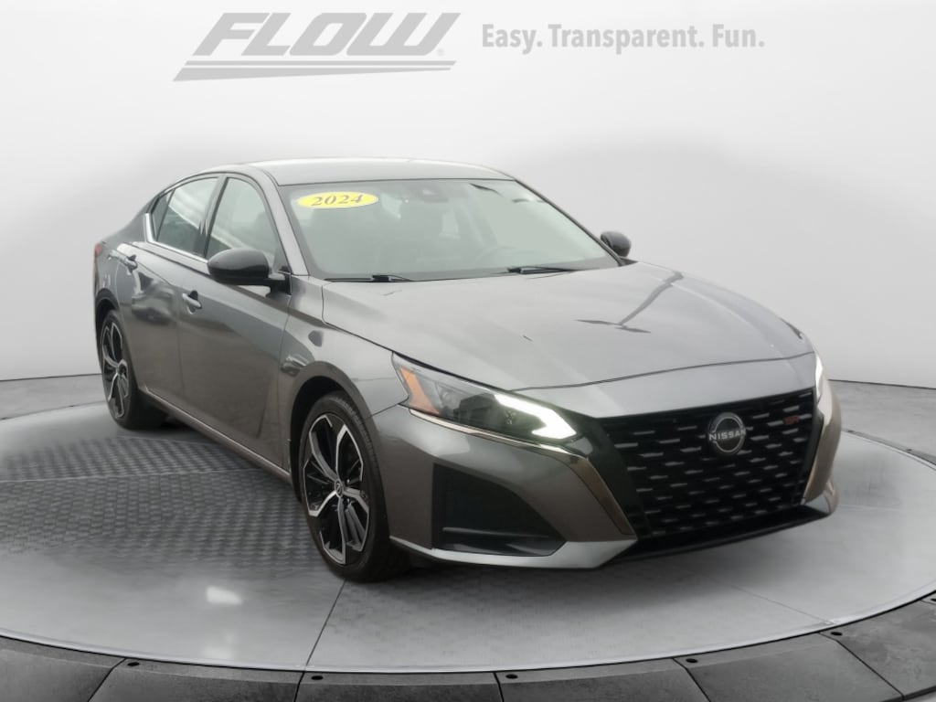 Used 2024 Nissan Altima SR FWD Sedan