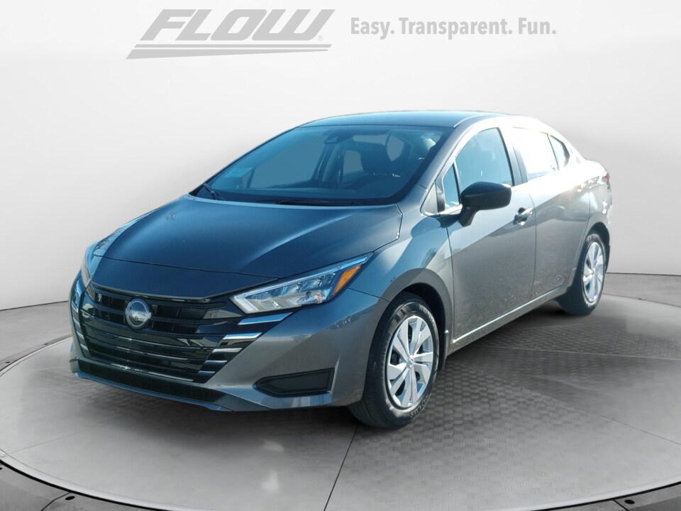 2025 Nissan Versa 1.6 S photo 3