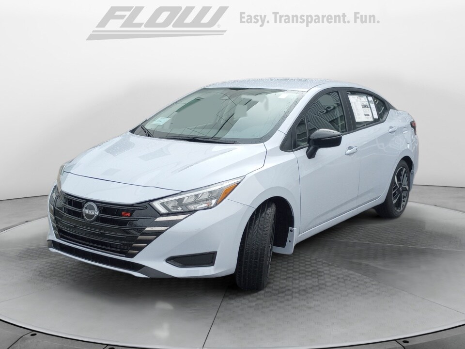 2025 Nissan Versa 1.6 SR photo 3