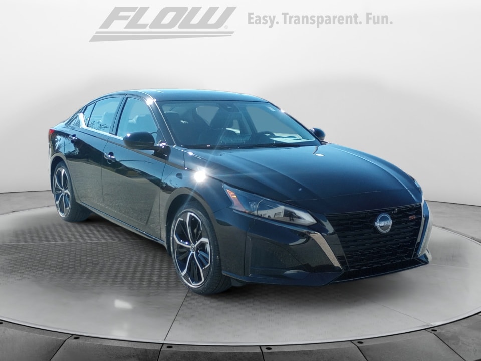 2025 Nissan Altima SR's photo