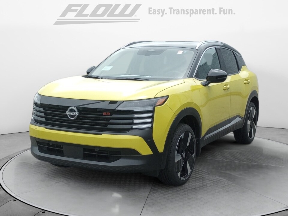 2025 Nissan Kicks SR photo 3