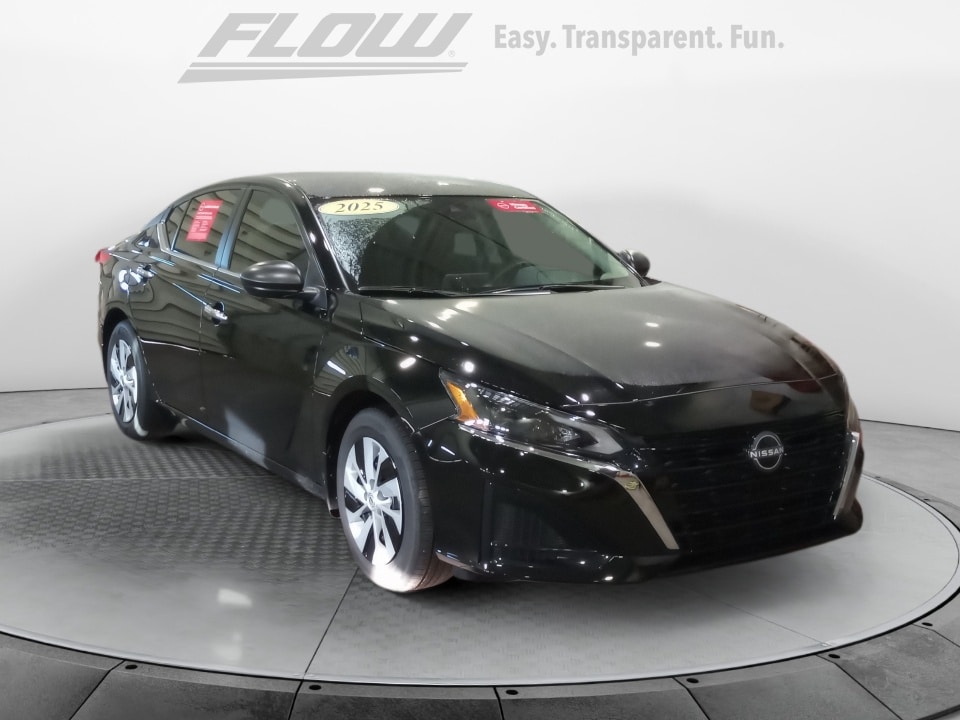 2025 Nissan Altima S's photo