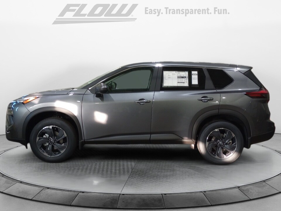 2026 Nissan Rogue SV photo 4