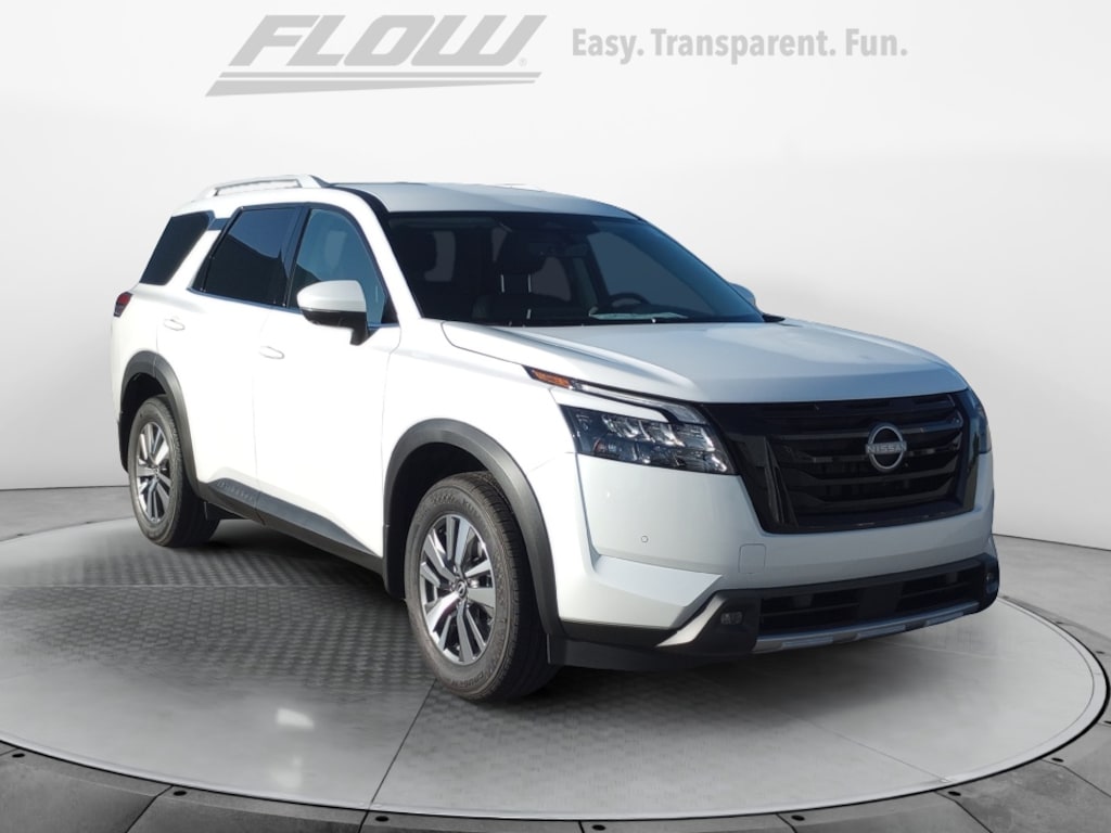 New 2025 Nissan Pathfinder SL 4WD SUV