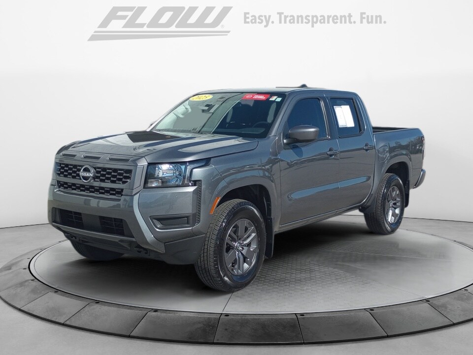 2025 Nissan Frontier Crew Cab SV photo 3