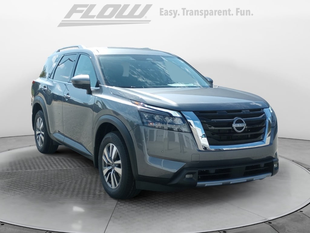 New 2025 Nissan Pathfinder SL 4WD SUV