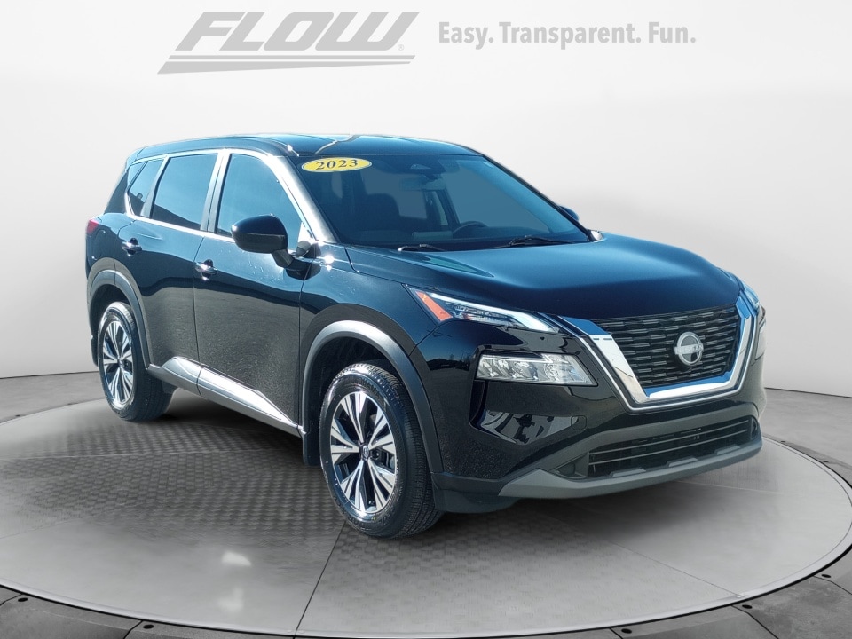 2023 Nissan Rogue SV's photo