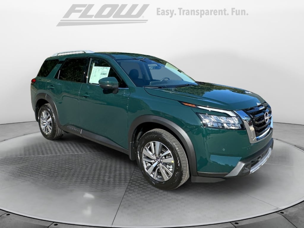 New 2025 Nissan Pathfinder SL 4WD SUV