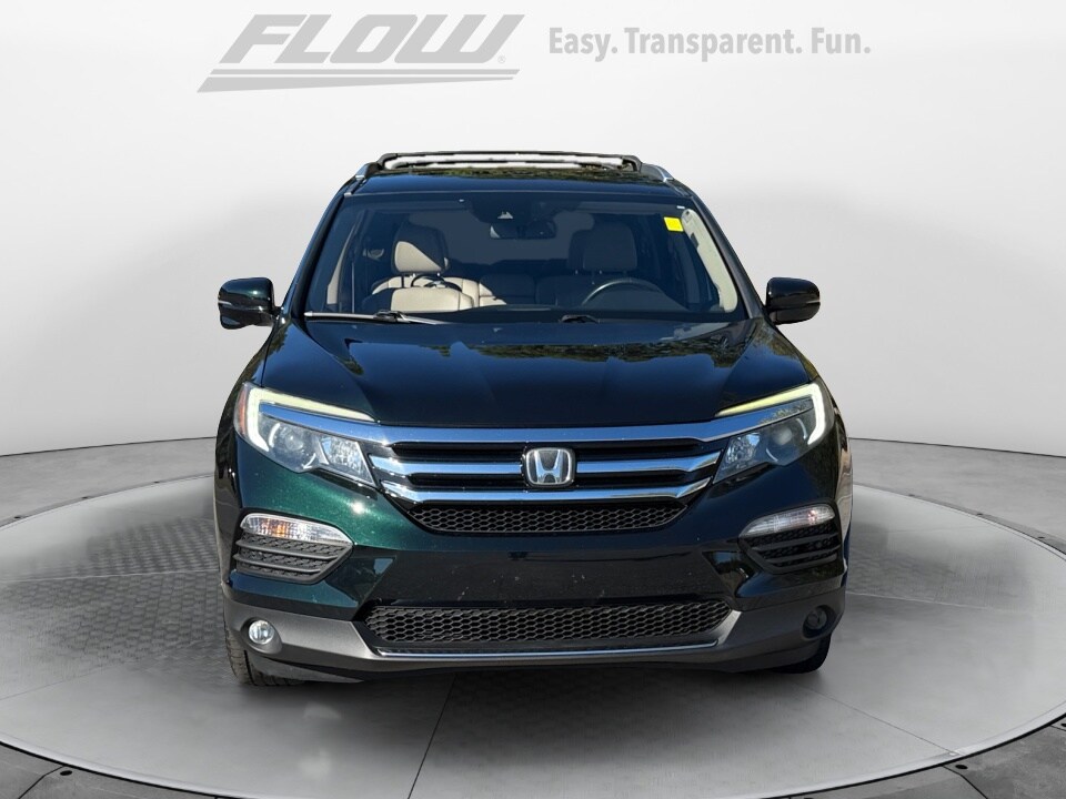 2016 Honda Pilot Touring photo 2