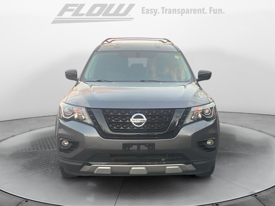 2020 Nissan Pathfinder SV photo 2