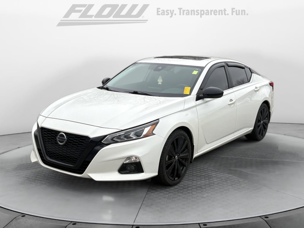 Used 2022 Nissan Altima SR FWD Sedan