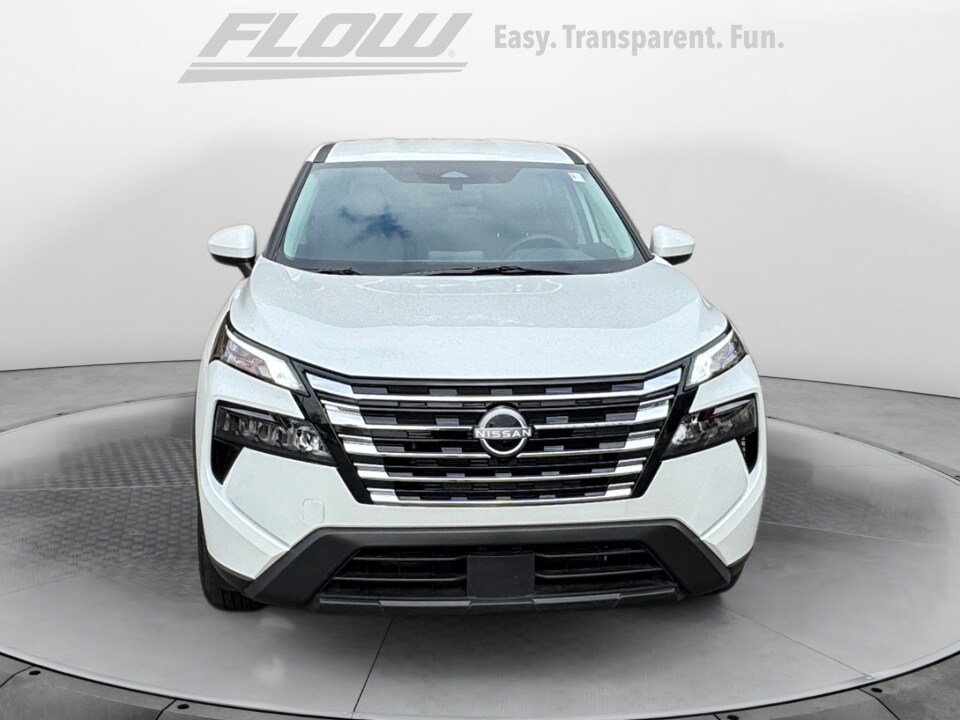 2025 Nissan Rogue SV photo 2