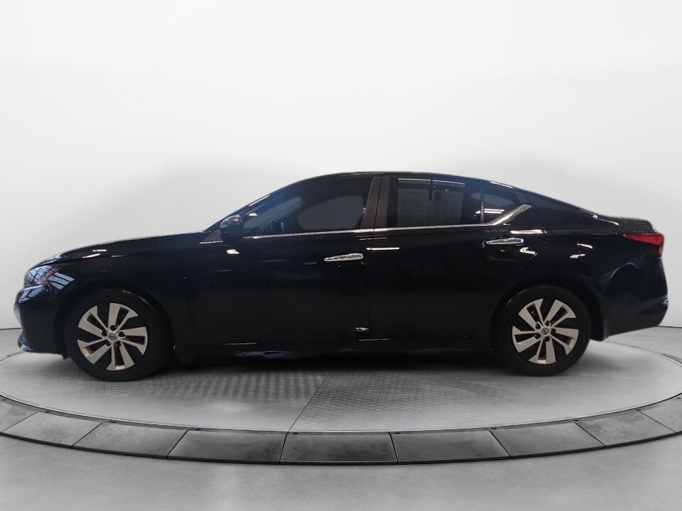 2025 Nissan Altima S photo 4