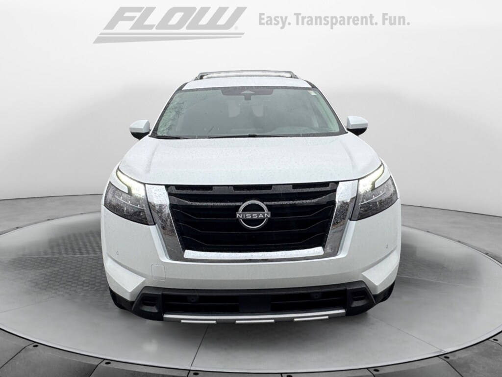 New 2025 Nissan Pathfinder SL FWD SUV