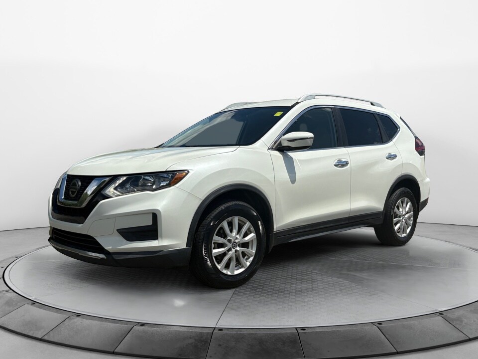 2018 Nissan Rogue SV photo 3