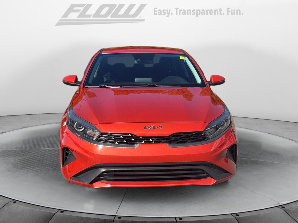 2023 Kia Forte LXS photo 2